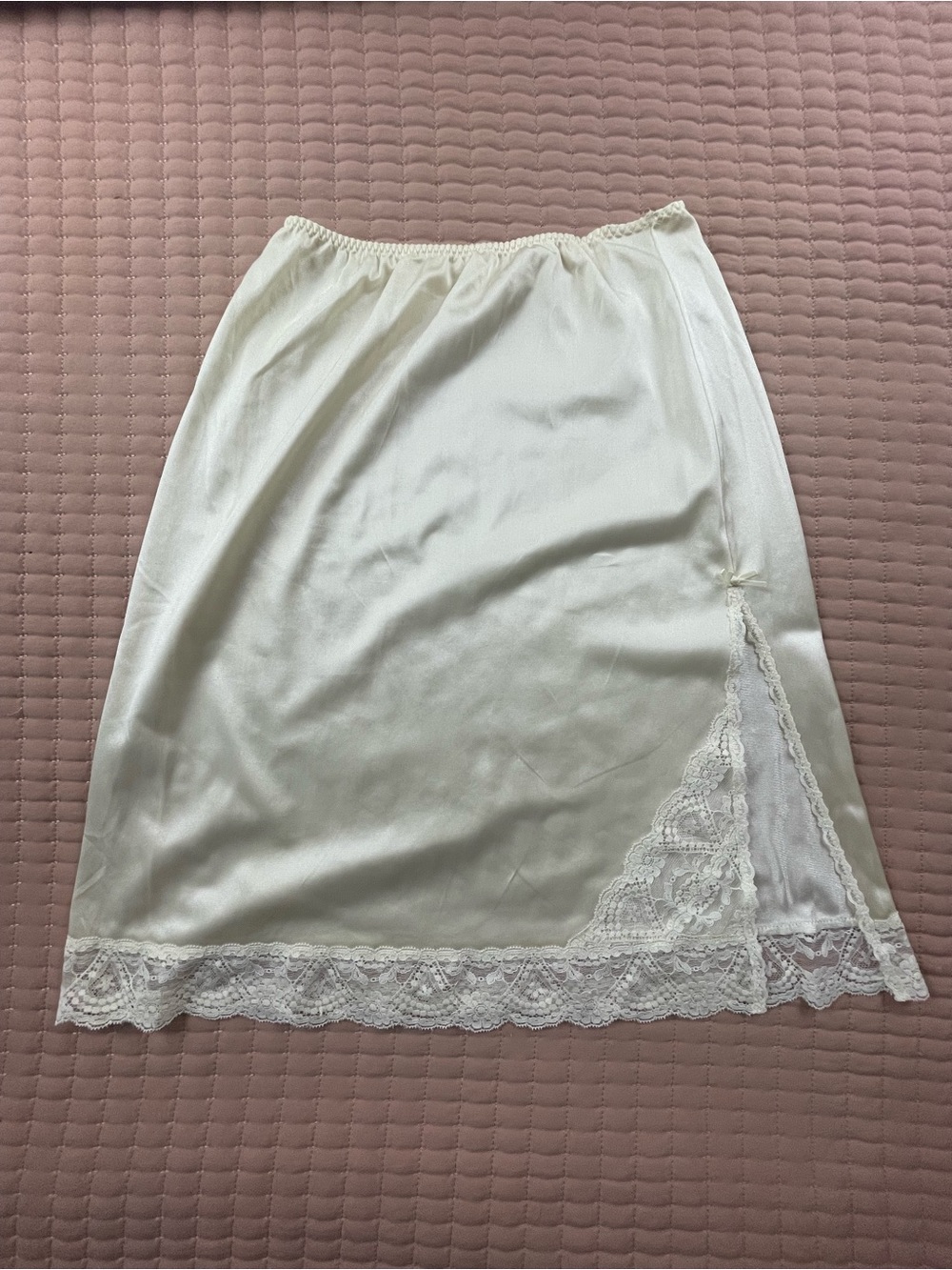 VTG vassarette Ivory Lace-Trim Half Slip (see notes re fit) Medium